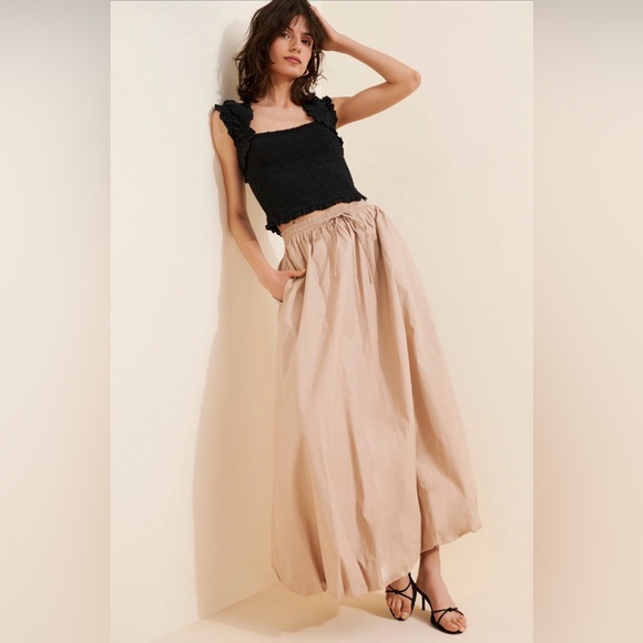 Anthropologie Dresses & Skirts - Anthropologie 4SI3NNA Neutral Bubble Skirt - Large